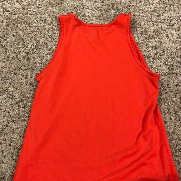This is a Women’s XS Dri-Fit tank top! - Picture 3 of 3